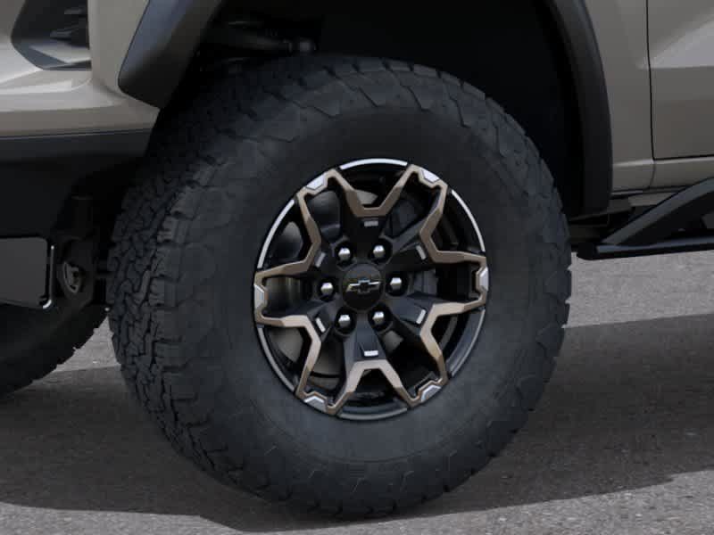 New 2026 Chevrolet Colorado ZR2 w/ Technology Package AWD/4WD image 9
