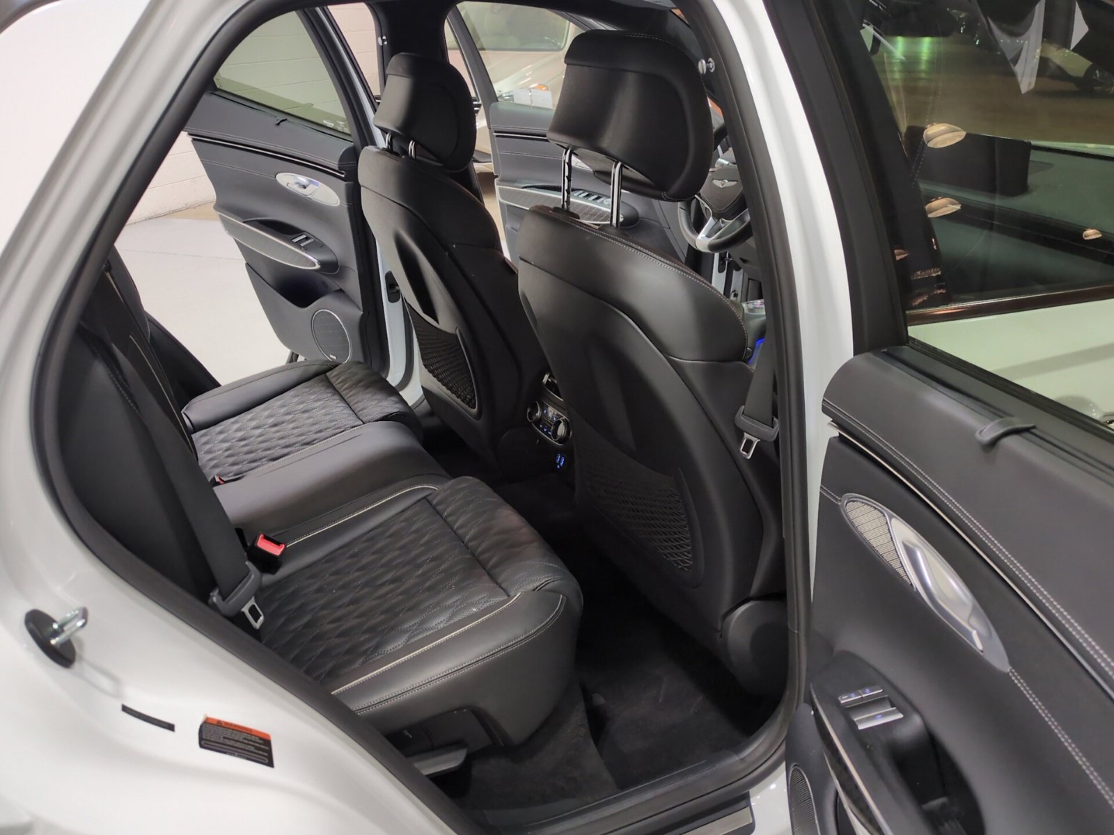 Certified 2025 Genesis GV70 3.5T Sport w/ Sport Prestige Package AWD/4WD image 11