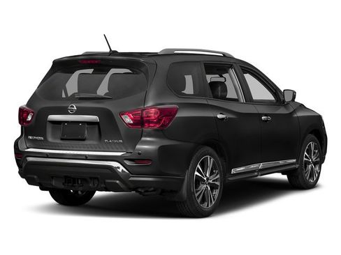 Used 2017 Nissan Pathfinder Platinum AWD/4WD image 3