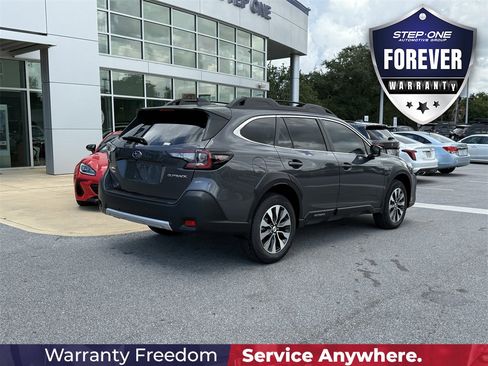 New 2025 Subaru Outback Limited image 8