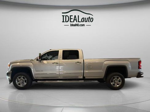 Used 2018 GMC Sierra 3500 SLT w/ Duramax Plus Package AWD/4WD image 10