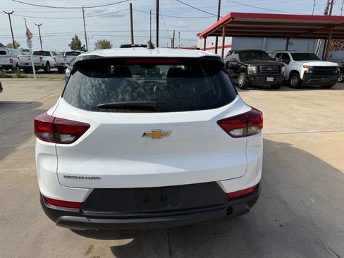 Used 2023 Chevrolet TrailBlazer LS image 5