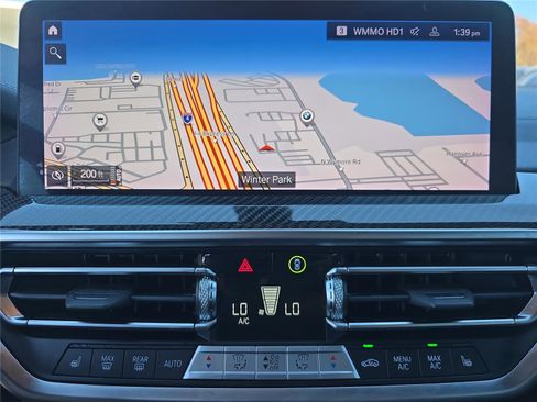 Used 2024 BMW X4 M40i w/ Premium Package image 18