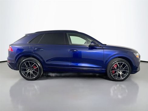 Used 2022 Audi Q8 Prestige AWD/4WD image 6