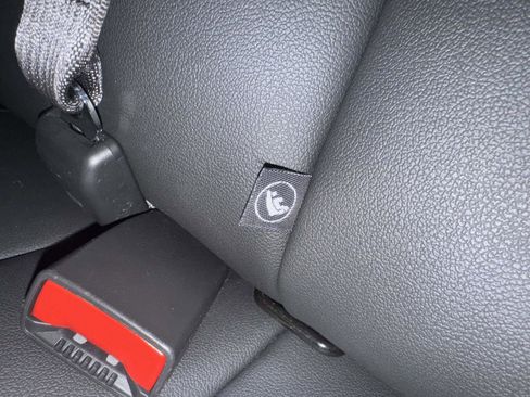 Used 2025 GMC Canyon Elevation w/ Convenience Package image 23