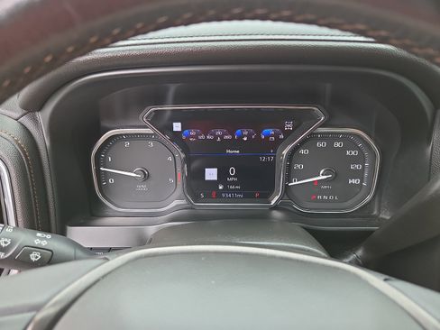 Used 2022 GMC Sierra 2500 AT4 w/ AT4 Preferred Package AWD/4WD image 25