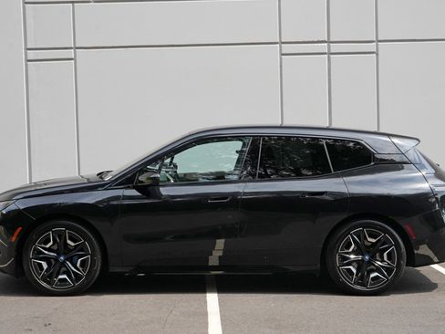 Used 2023 BMW iX xDrive50 w/ Ultimate Package 2 AWD/4WD image 52