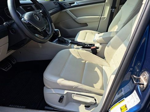 Used 2017 Volkswagen Golf Alltrack S AWD/4WD image 28