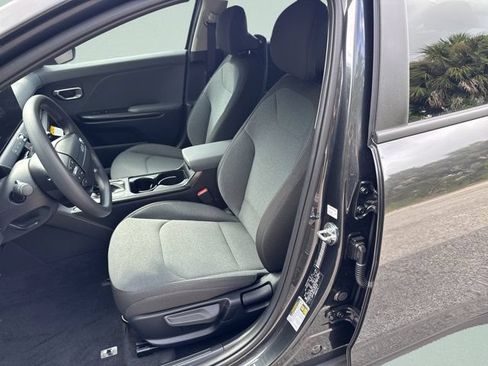 New 2026 Kia K4 FWD image 18