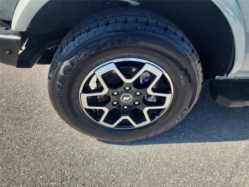 Certified 2024 Ford Bronco Outer Banks AWD/4WD image 9