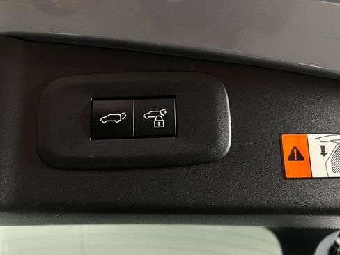 Used 2023 Lexus RZ 450e Premium image 30