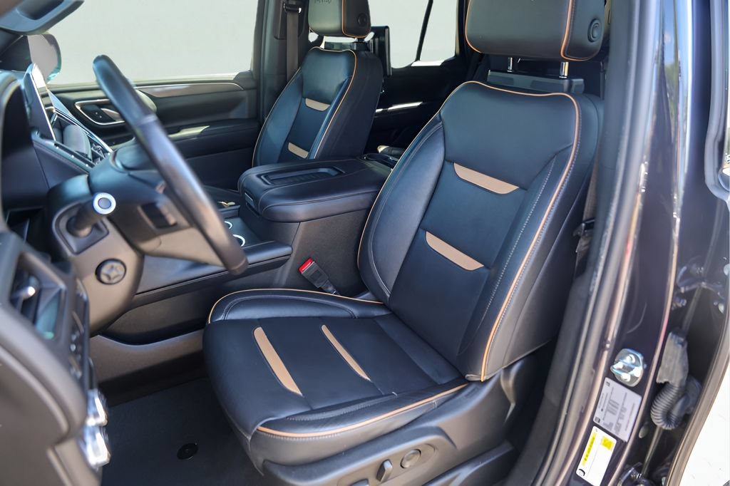 Used 2023 GMC Yukon AT4 AWD/4WD image 10