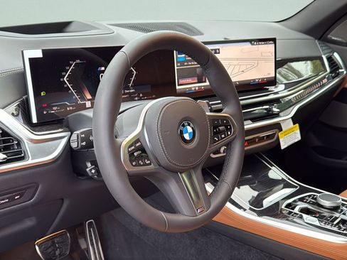 Certified 2026 BMW X5 xDrive40i w/ M Sport Package AWD/4WD image 17