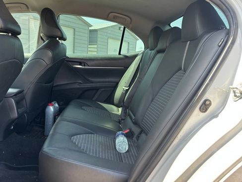 Used 2023 Toyota Camry SE FWD image 7