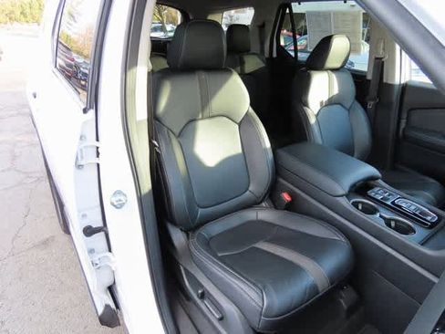 Certified 2023 Honda Pilot Touring image 20