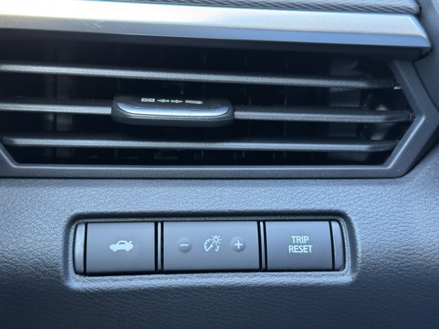 New 2026 Nissan Altima 2.5 SR FWD image 10