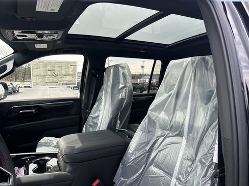 New 2026 Chevrolet Suburban RST w/ Comfort Package AWD/4WD image 10