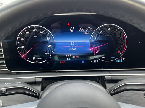 Used 2025 Mercedes-Benz GLS 450 450 w/ AMG Line Exterior image 21