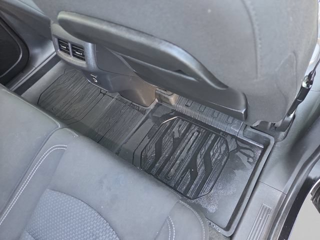 Used 2024 GMC Terrain SLE w/ LPO, Floor Liner Package FWD image 32