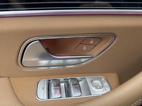 Used 2024 Mercedes-Benz GLS 580 4MATIC image 13