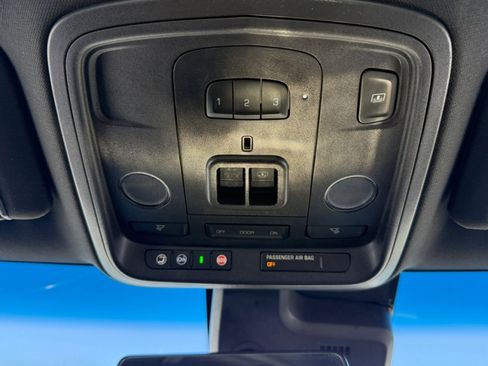 Used 2019 Cadillac CTS Premium Luxury image 40