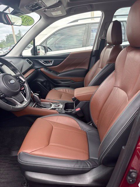 Used 2022 Subaru Forester Touring AWD/4WD image 10