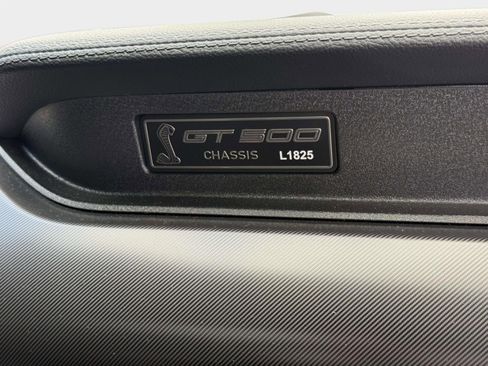 Used 2020 Ford Mustang Shelby GT500 w/ Technology Package image 40