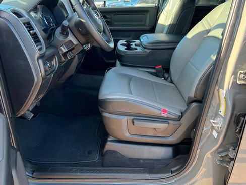 New 2026 RAM 2500 Tradesman AWD/4WD image 17