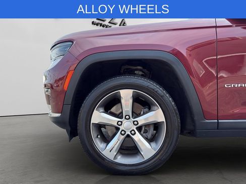 Used 2021 Jeep Grand Cherokee L Limited AWD/4WD image 11