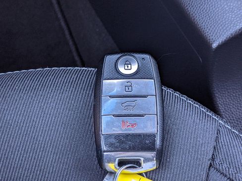 Certified 2017 Kia Soul + w/ Audio Package image 26