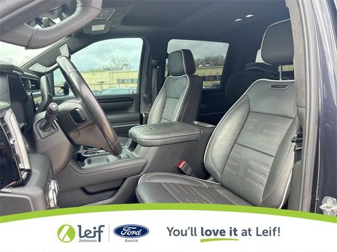 Used 2024 GMC Sierra 2500 AT4X image 17