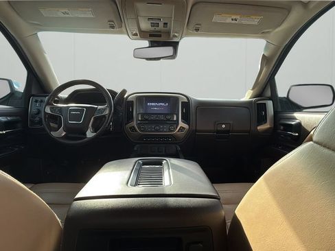 Used 2018 GMC Sierra 1500 Denali AWD/4WD image 18