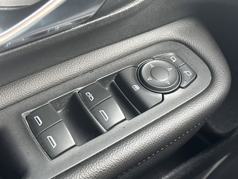 Used 2021 GMC Terrain SLE w/ Driver Convenience Package image 26