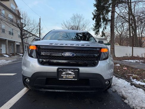Used 2015 Ford Explorer Sport w/ Equipment Group 401A image 3