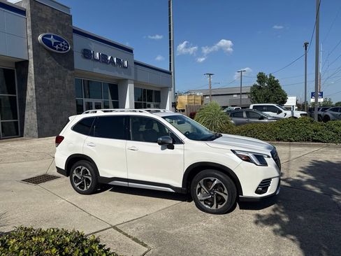 Used 2022 Subaru Forester Touring AWD/4WD image 8