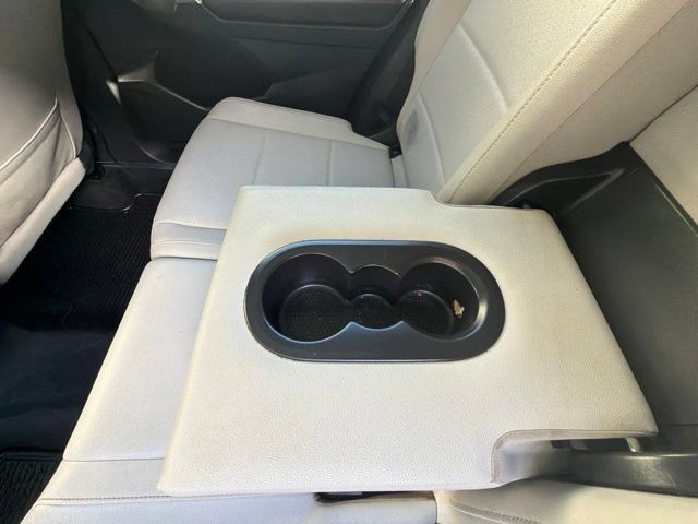 Used 2020 Volkswagen Tiguan SE w/ Panoramic Sunroof Package AWD/4WD image 15