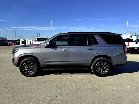 Used 2022 Chevrolet Tahoe Z71 w/ Luxury Package image 10