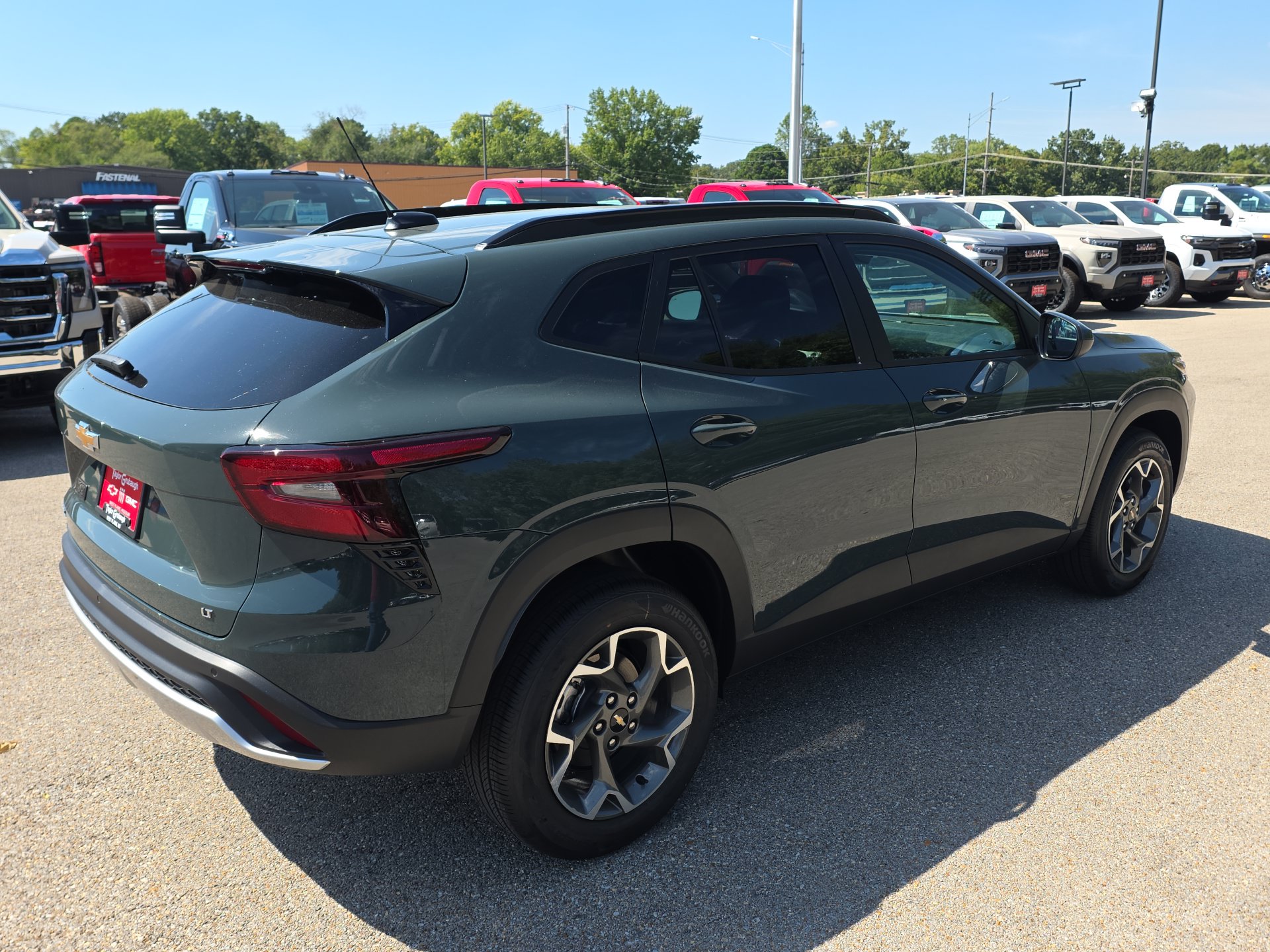 New 2026 Chevrolet Trax LT w/ Driver Confidence Package FWD image 8