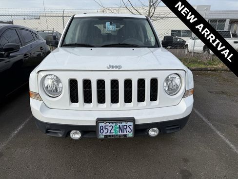 Used 2016 Jeep Patriot Sport image 1