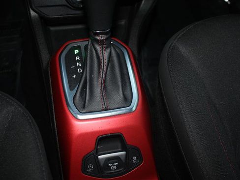 Used 2020 Jeep Renegade Trailhawk image 21