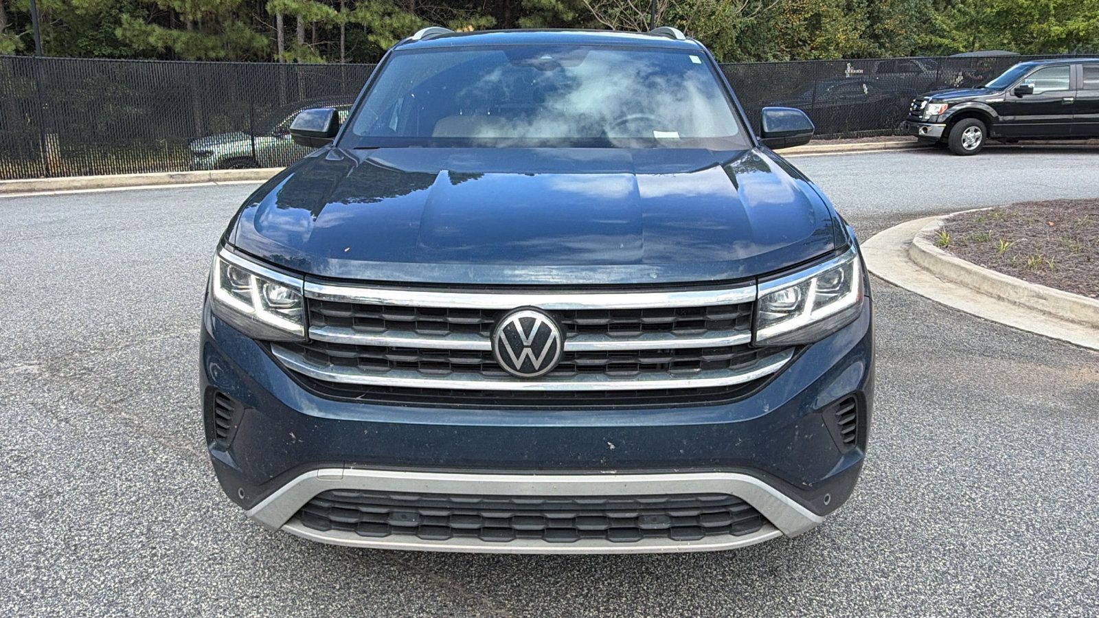 Used 2021 Volkswagen Atlas Cross Sport SEL FWD image 3