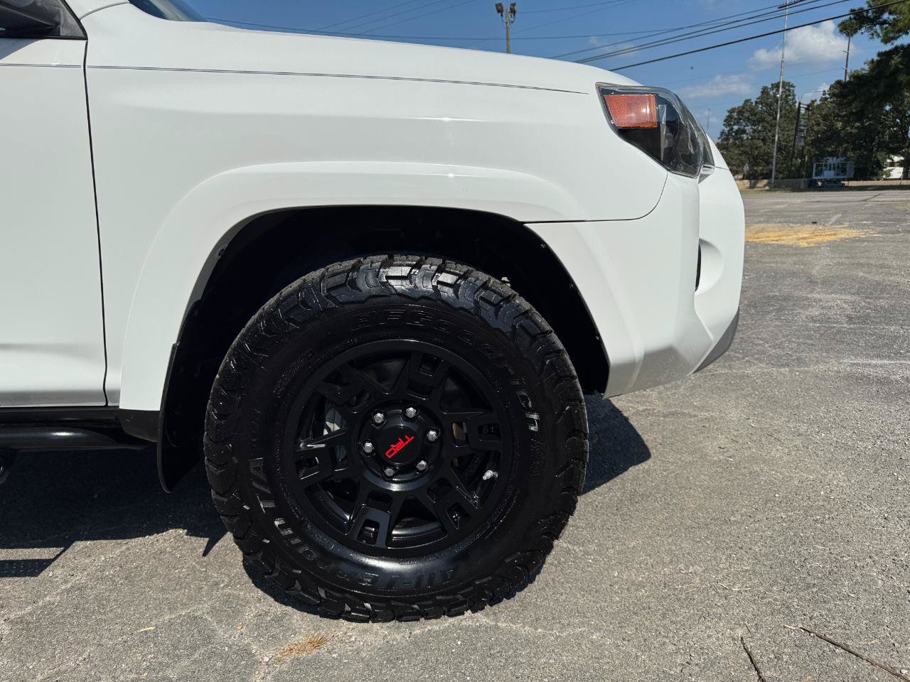 Used 2019 Toyota 4Runner TRD Off-Road Premium AWD/4WD image 7