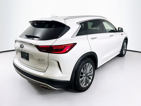 Used 2023 INFINITI QX50 Luxe FWD image 9