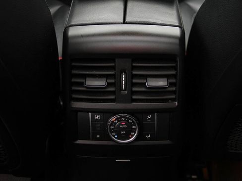 Used 2014 Mercedes-Benz GL 450 4MATIC image 24