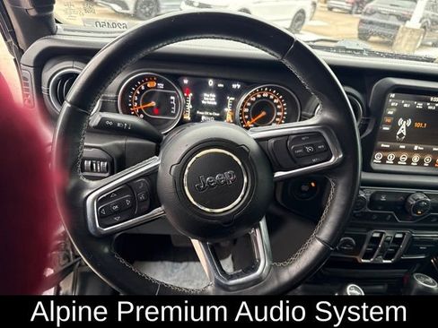 Used 2018 Jeep Wrangler Unlimited Sahara image 8