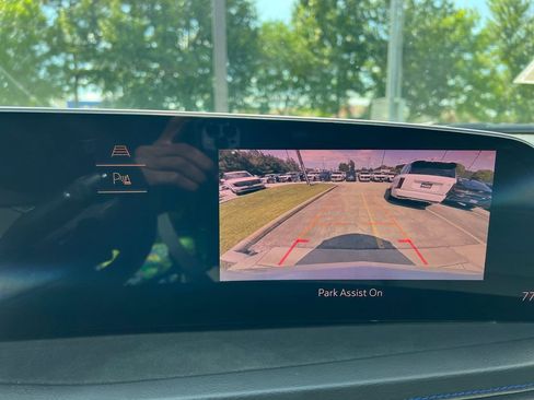 Used 2024 Cadillac XT4 Sport FWD image 20