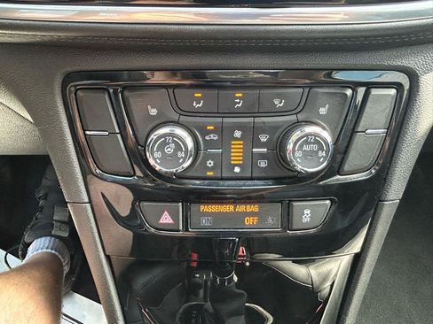Used 2018 Buick Encore Essence AWD/4WD image 25