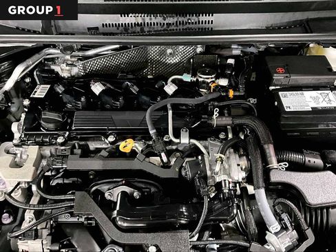 Used 2025 Toyota Corolla LE image 33