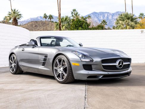 Used 2012 Mercedes-Benz SLS AMG Base image 2