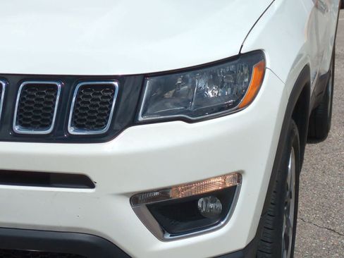 Used 2019 Jeep Compass Limited AWD/4WD image 11